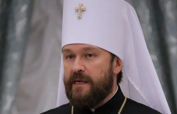 В Чехии освободили митрополита Илариона и его оператора: им не выдвинули обвинений, экспертиза выявила запрещённое вещество в автомобиле, расследование продолжается.