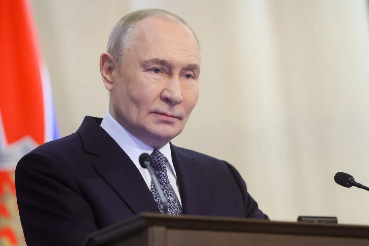 Президент России посетит Казахстан по приглашению Касым‑Жомарта Токаева; в программе — переговоры об укреплении стратегического партнёрства и союзнических отношений.