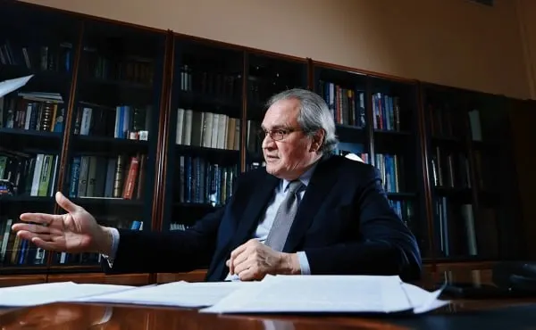 Валерий Фадеев заявил, что после признания зарубежных вузов нежелательными с ними «нельзя вести дела и лучше там не учиться», однако их научные работы разрешается изучать. Учёным рекомендовано при сомнениях обращаться за консультацией в ФСБ.