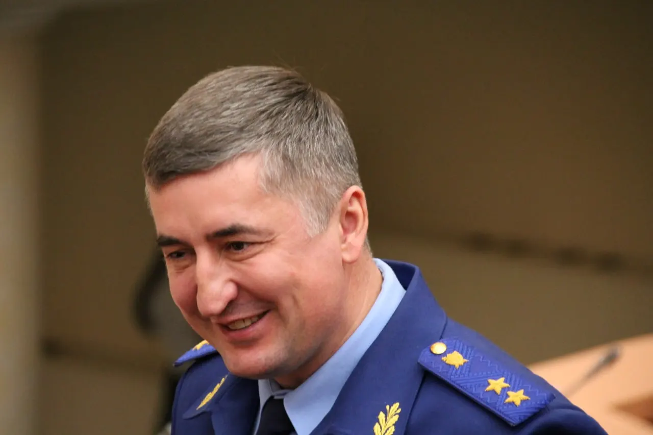 Сергей Филипенко, ранее прокурор Саратовской области, назначен прокурором Воронежской области на пятилетний срок. На место в Саратовской области назначен Роман Пантелеев. Указ вступил в силу 28 июня.