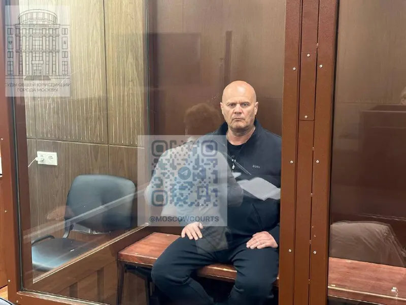 Предварительное слушание по делу бывшего мэра Владислава Логинова назначено на 2 июня. Логинов и ещё несколько фигурантов обвиняются в получении и посредничестве при взятках на сотни миллионов рублей.