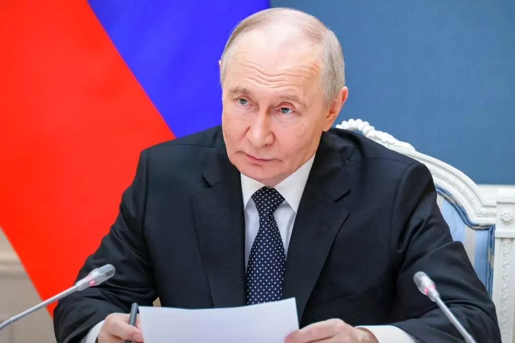 Указ, опубликованный 1 июня 2026 года, разрешает не исполнять обязательства перед иностранными кредиторами из «недружественных» стран по банковским вкладам, расширив ранее действовавшиеся меры, которые касались кредитов и ценных бумаг.