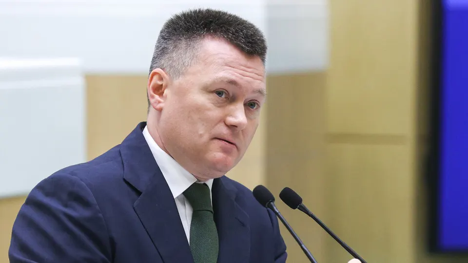 Председатель Верховного суда России Игорь Краснов обсудил с китайскими коллегами вопросы защиты инвесторов и расширения взаимодействия судов по экономическим делам на фоне снижения китайских инвестиций в Россию.