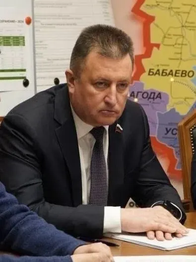 Инициатива депутата Евгения Богомазова ограничивает возможность жильцов снижать тарифы: на общих собраниях можно будет голосовать только за повышение оплаты, опустить плату ниже регионального минимума станет нельзя.
