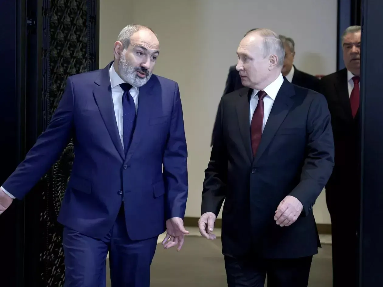 Премьер-министр Никол Пашинян заявил, что Ереван не будет вводить антироссийские санкции ЕС, но и не станет помогать в их обходе; европейские эксперты подтвердили отсутствие такой практики.