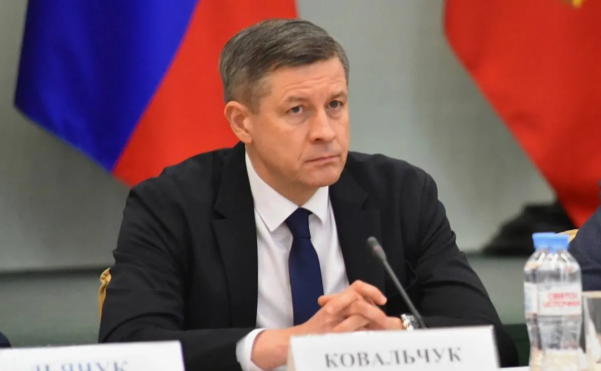Врио губернатора Егор Ковальчук подписал указ об отставке регионального кабинета — новый состав пока не объявлен. Ранее президент подписал отставки губернаторов Белгородской и Брянской областей.