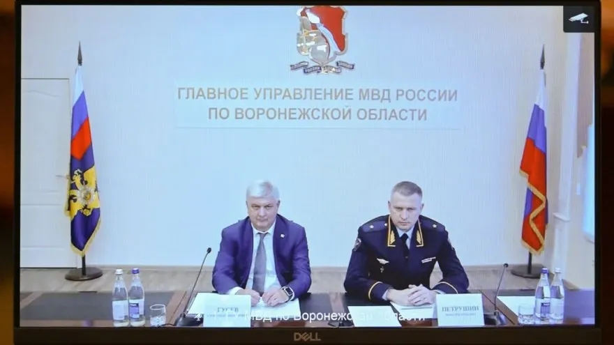 Президент назначил генерал-майора Максима Петрушина начальником ГУ МВД по Воронежской области. Ранее он возглавлял УМВД Ульяновской области; в Ульяновске при нём выросла доля выявленных тяжких преступлений.