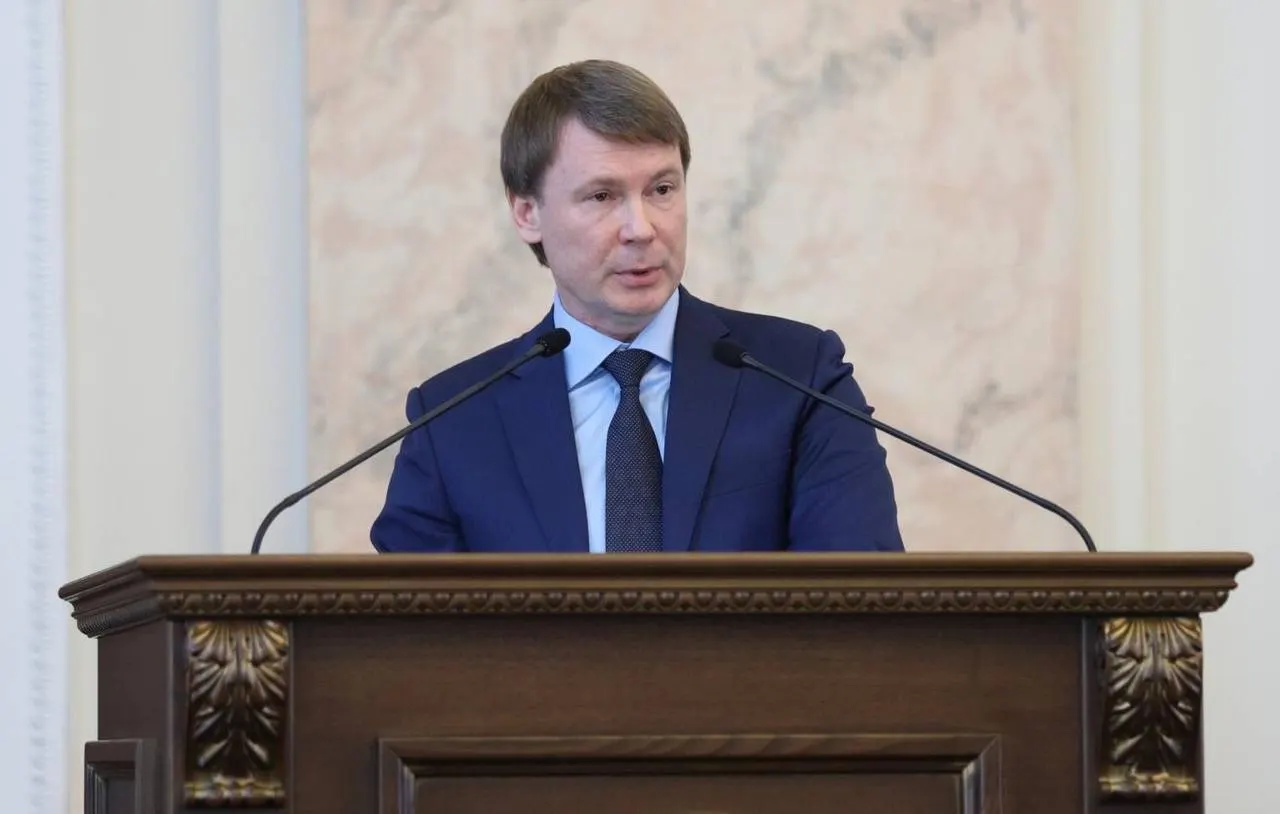 Росимущество приняло в управление крупного зернотрейдера из Кубани после решения суда: в доход государства обращены десятки объектов недвижимости, доли в компаниях и прочие активы на сумму свыше 81,5 млрд рублей.