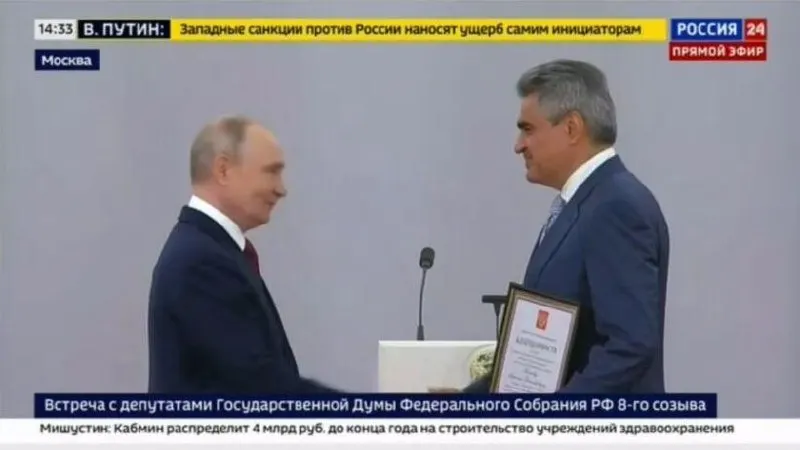 На церемонии награждения в Кремле лидер партии «Новые люди» Сергей Нечаев получил благодарность от президента и заявил, что предстоит продолжать работу до достижения победы в специальной военной операции.