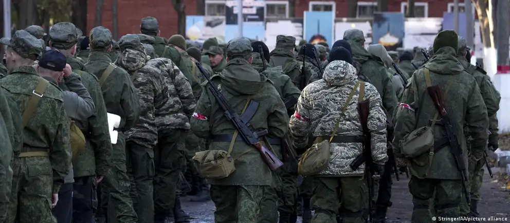 Заявления о возможном расширении мобилизации вызвали новый виток обсуждений: представители Украины и независимые источники говорят о подготовке, российские власти это отвергают. Разбираемся, на чём основаны опасения и какие аргументы у сторон.
