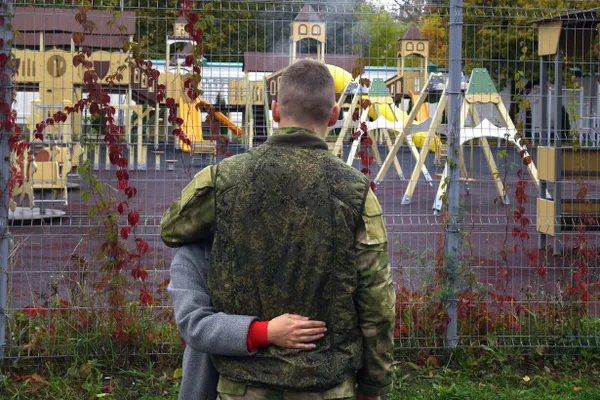 Указ вступит в силу 1 августа. Численность военнослужащих выросла с 1 510 000 до 1 535 000 человек; изменения, по документу, связаны с созданием военно‑строительных подразделений.