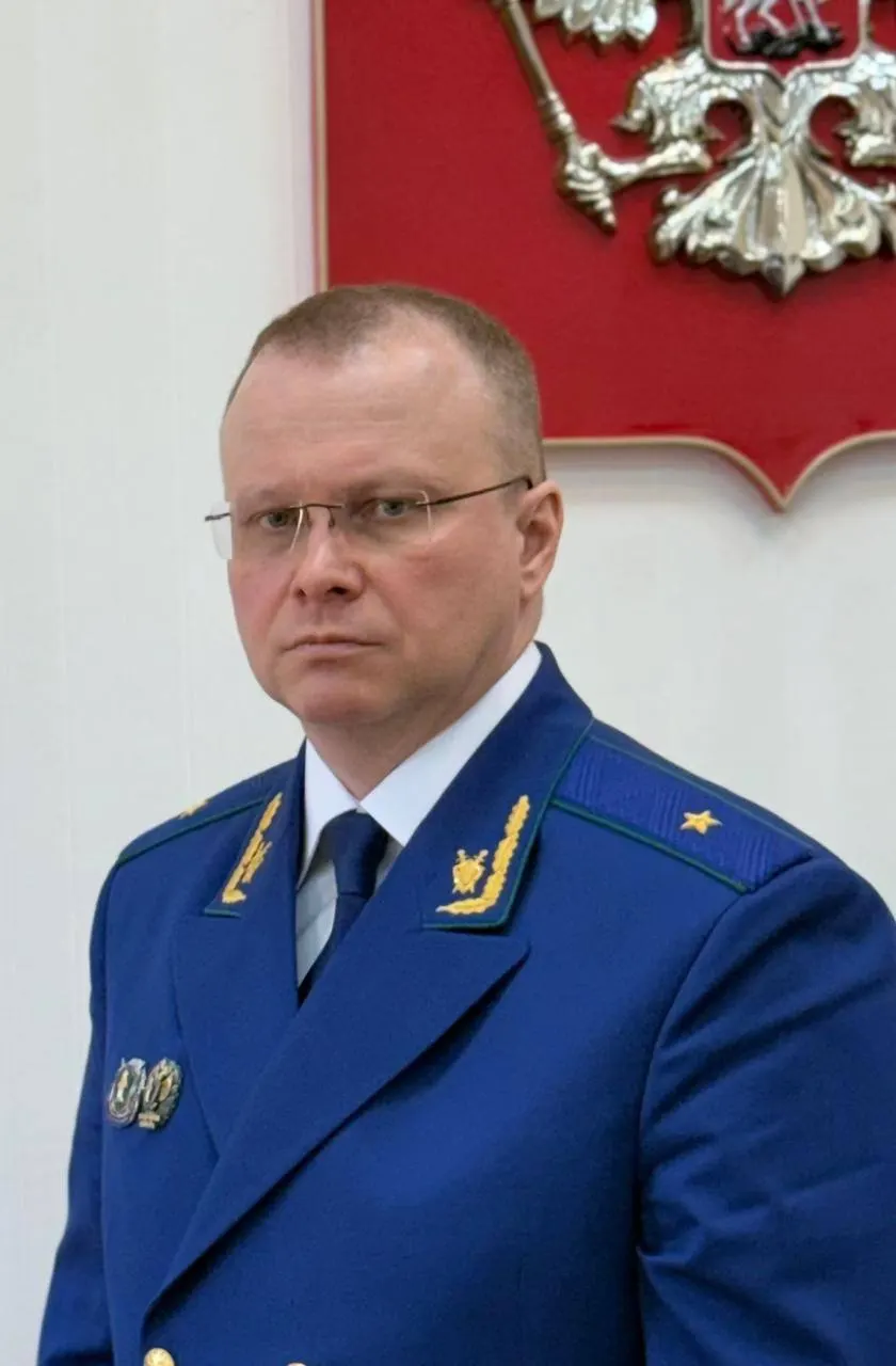 Президент назначил Бориса Анатольевича Новикова прокурором Мурманской области. Коротко о биографии и служебном пути.