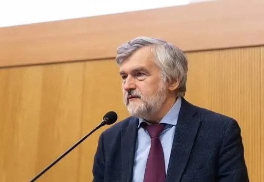 Главного экономиста Андрея Клепача уволили после резонанса вокруг его высказываний об технологическом и экономическом отставании страны.