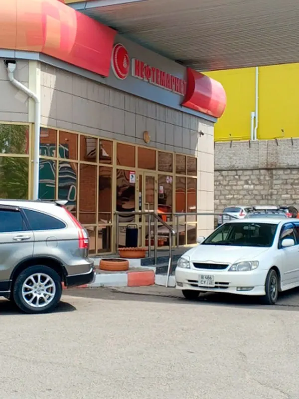 В регионе вновь действуют лимиты на продажу топлива, возникают перебои в перевозках и колебания цен. Разбор по ключевым регионам Сибири.