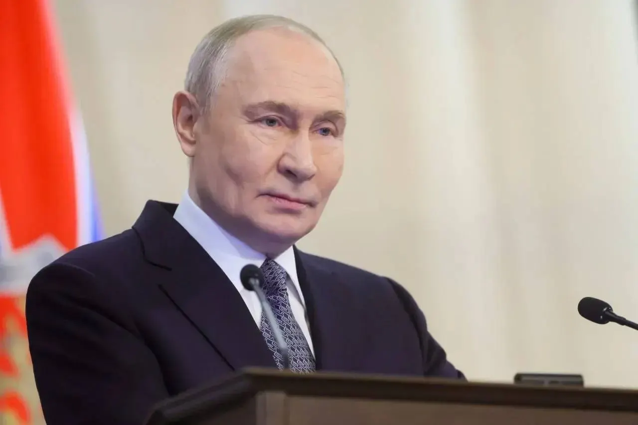 Президент поблагодарил десантников за «умелые и решительные» действия в ходе специальной военной операции и выразил уверенность в их вкладе в обороноспособность и национальную безопасность страны.