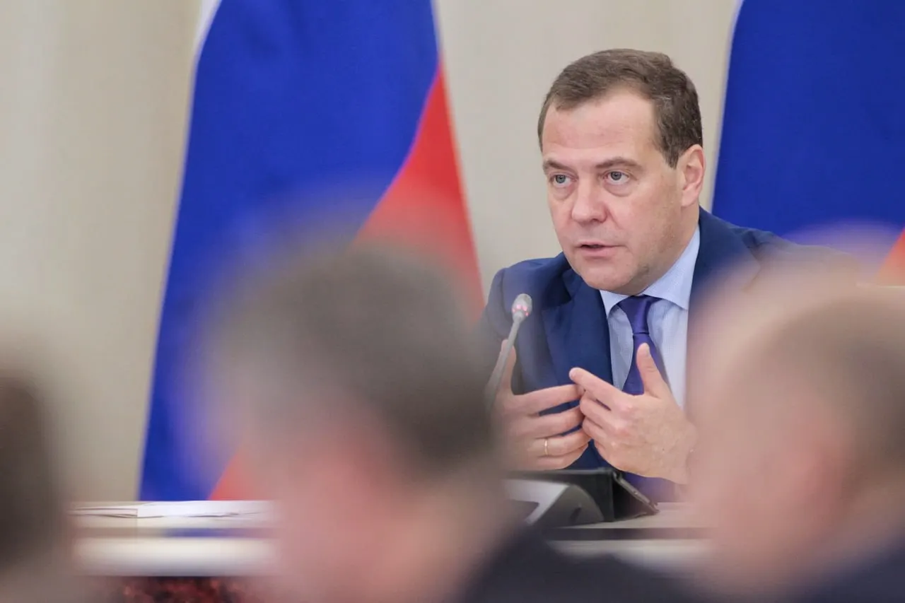 Идеологическое противостояние продолжится после начала СВО; обсуждаются последствия и воспитание общества.