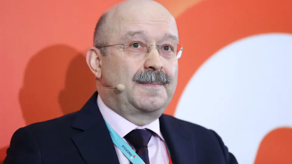 Эксперт предупреждает, что мобилизационная экономика может привести к разрушению экономики; эксперты оценивают риски и влияние на мобилизацию.