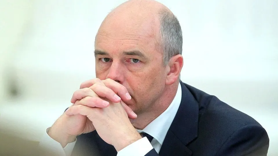 Прогноз дефицита на 2026 год ухудшается: расходы растут, источники финансирования подбираются, а военные траты остаются главным драйвером давления на казну.