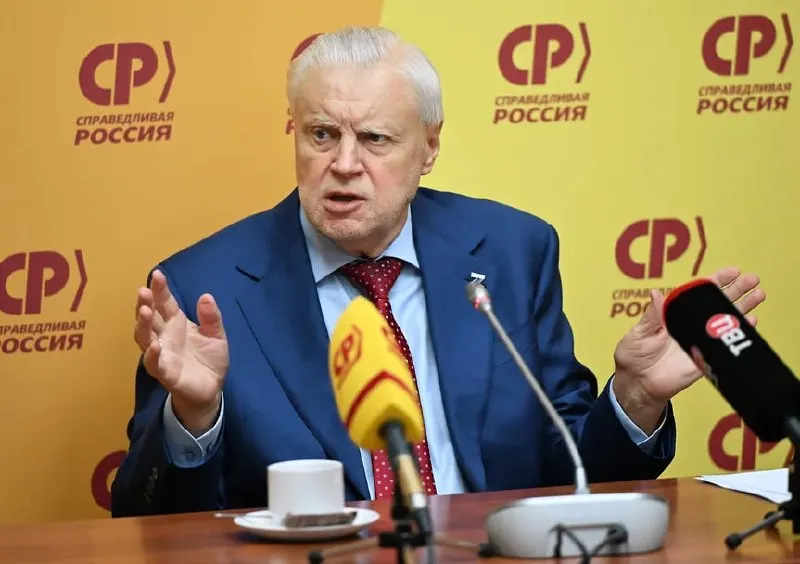 Лидер партии отметил, что часть избирателей утратила доверие к возможности повлиять на власть из-за трудностей и ситуации вокруг СВО, и сообщил о возвращении к обязанностям.