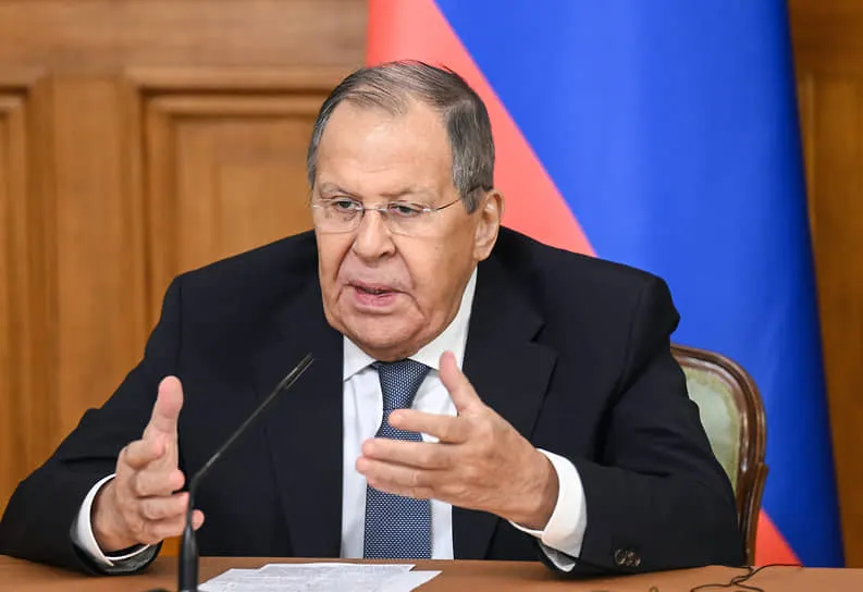 Министр иностранных дел сообщил, что информационная война вокруг российской спецоперации на Украине будет продолжаться и усиливаться.
