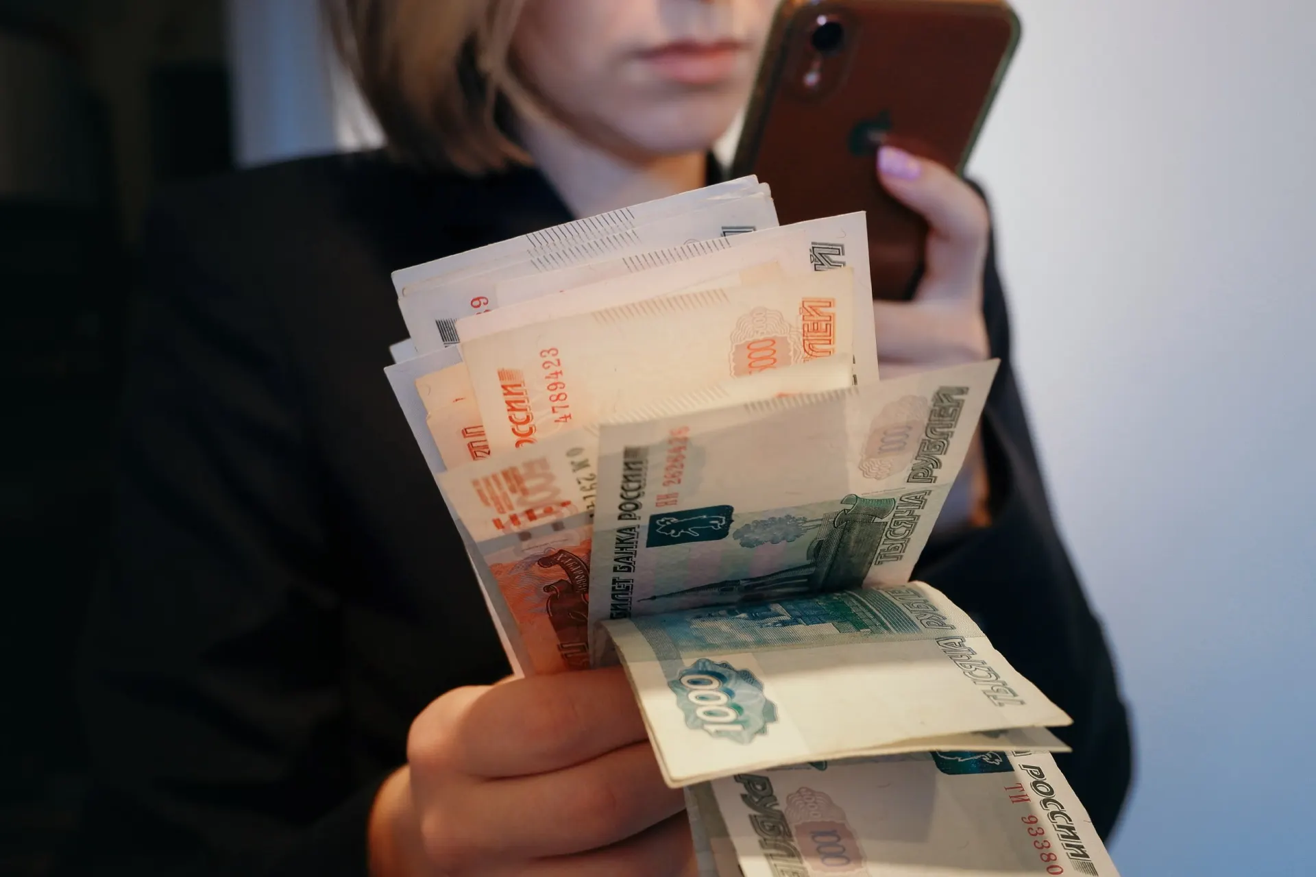 Разбираемся, что на самом деле сдерживает инвестиции в стране и почему ставка ЦБ — не единственный фактор роста.