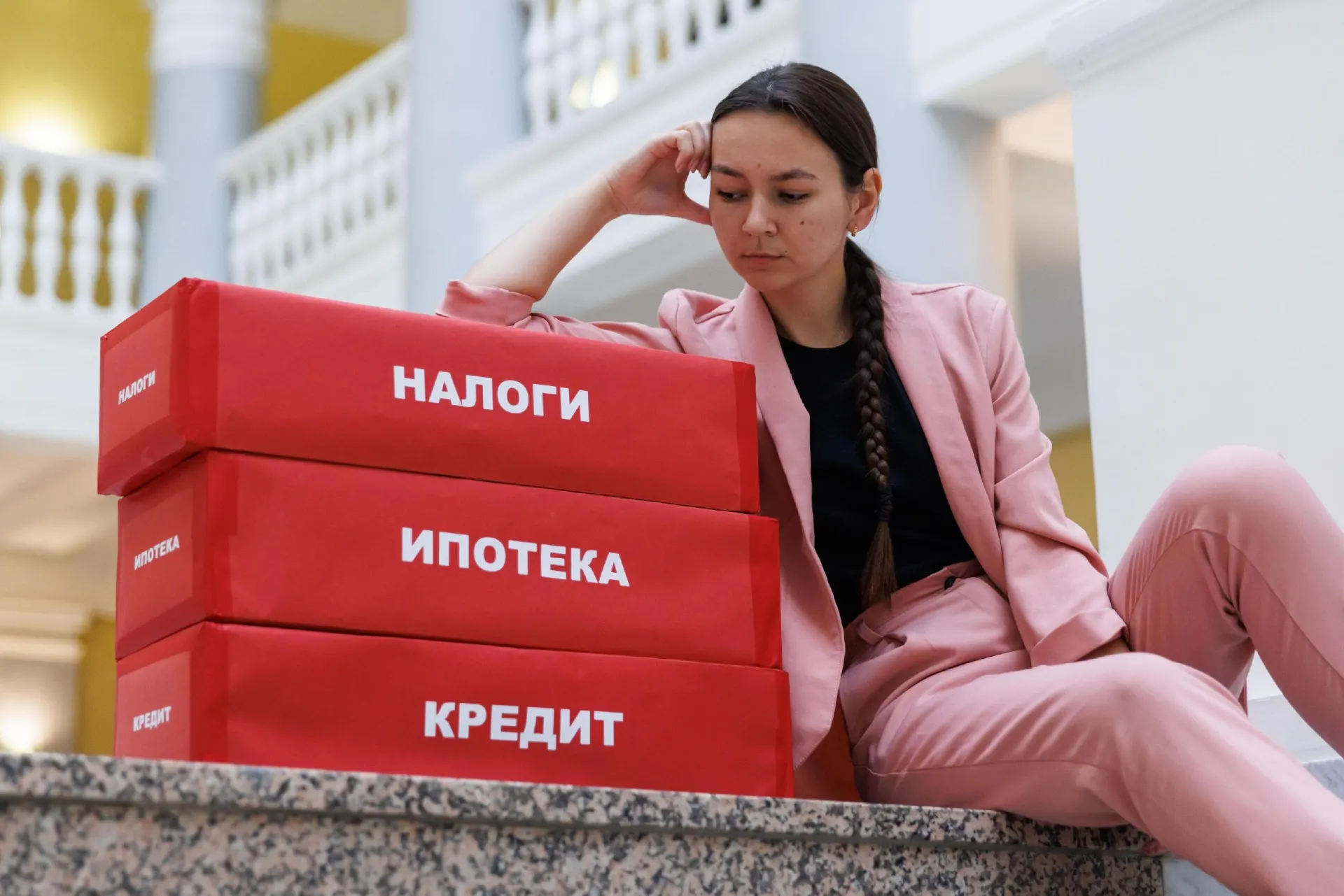 Экономист объясняет риски бесконечного роста налогов и рассуждает о бюджете на 2027 год.