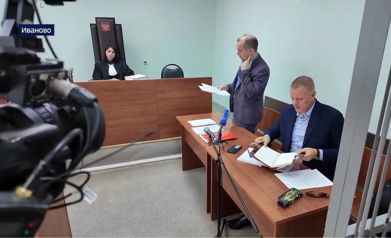 Глава Следственного комитета потребовал представить материалы по делу редактора местного телеканала, затронувшего обвинения в клевете и дискредитации армии.