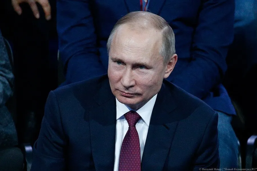 Президент России поручил во всех регионах внедрить независимую оценку качества и условий оказания услуг организациями социальной сферы с использованием Госуслуг и передачу данных на единый портал.