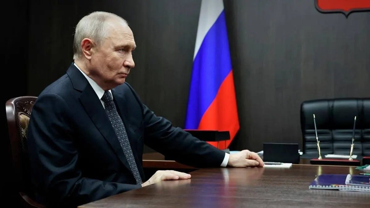 Россия заявила о планах увеличить выпуск отечественных аккумуляторных батарей, с акцентом на рост к 2030 году и развитие новых энергетических технологий.