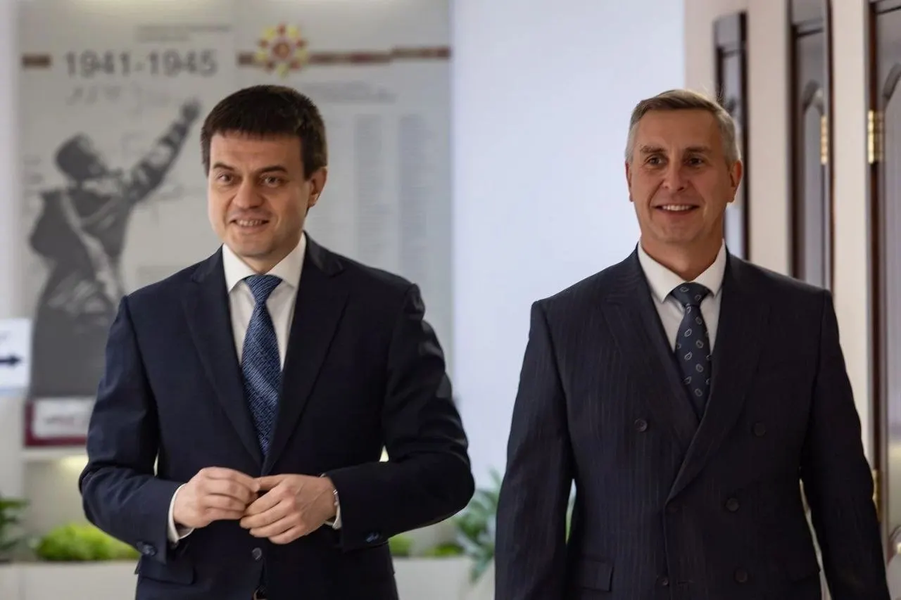 Новый состав заксобрания перераспределил профильные комитеты по здравоохранению и образованию, что усилило тревогу жителей по поводу закрытия учреждений.