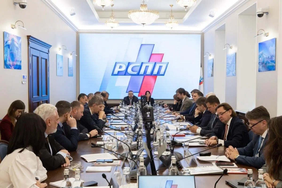 Российский союз промышленников и предпринимателей высказал возражения против предлагаемого налога на сверхдоходы и предложил альтернативы для снижения фискальной нагрузки.